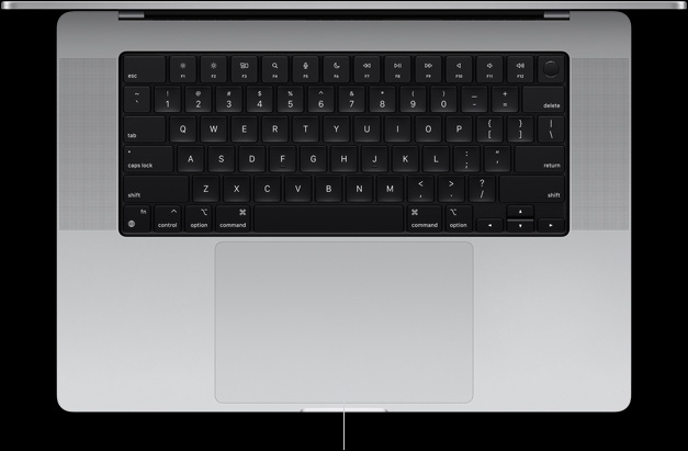 Pohled shora na otevřený 16palcový MacBook Pro ukazuje Force Touch trackpad umístěný pod klávesnicí