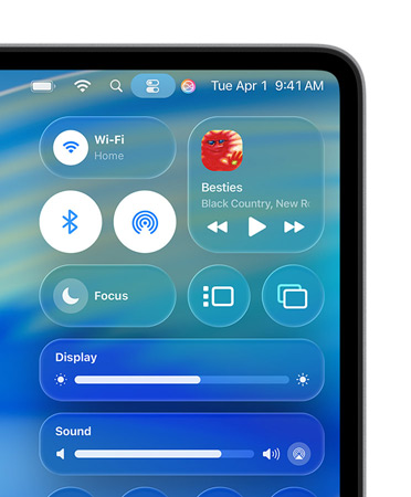 Côté droit de l’écran d’un Mac montrant des commandes personnalisées en Liquid Glass dans le Centre de contrôle, comme le Wi-Fi et le Bluetooth