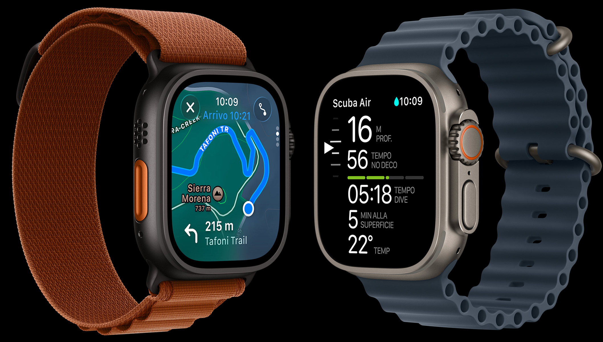 Due Apple Watch Ultra 3, casse in titanio nero e naturale, mappa di un sentiero, parametri di un’immersione, cinturino Alpine Loop color terracotta, cinturino Ocean blu salmastro