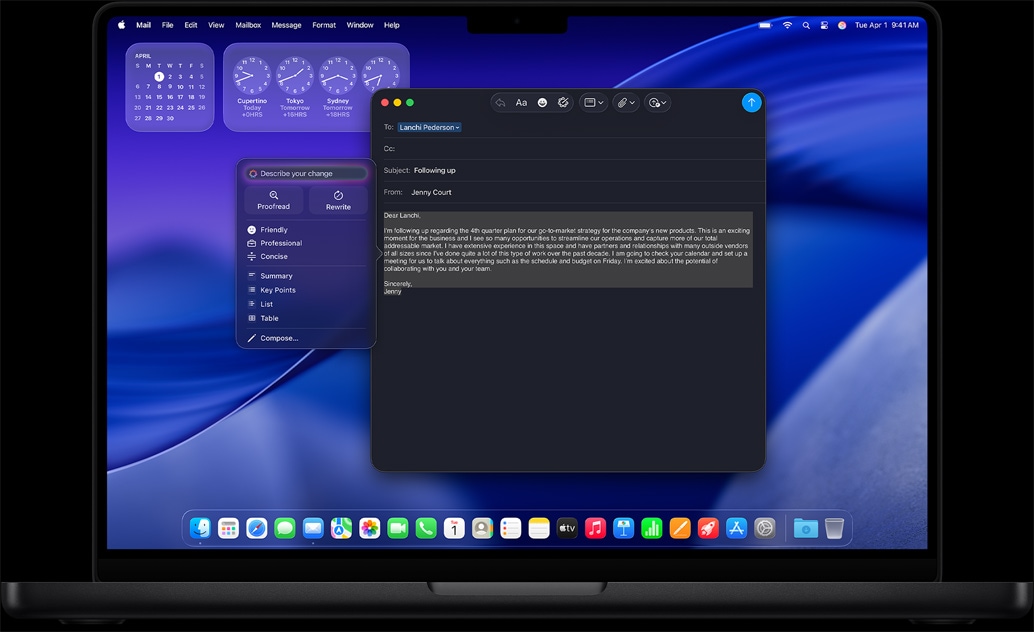 Conținut pe ecranul MacBook Pro care arată instrumentele de scriere Apple Intelligence folosite pentru redactarea unui e-mail