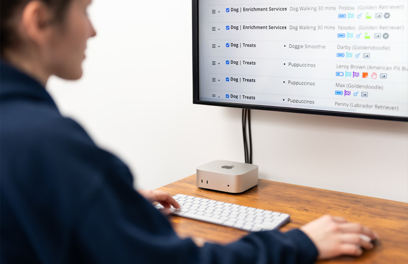 Mac minillä on helppo kirjautua sisään ja tarkastella tulevia tehtäviä.