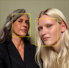 Center Stage foto funkcija darbībā, atpazīstot cilvēku sejas